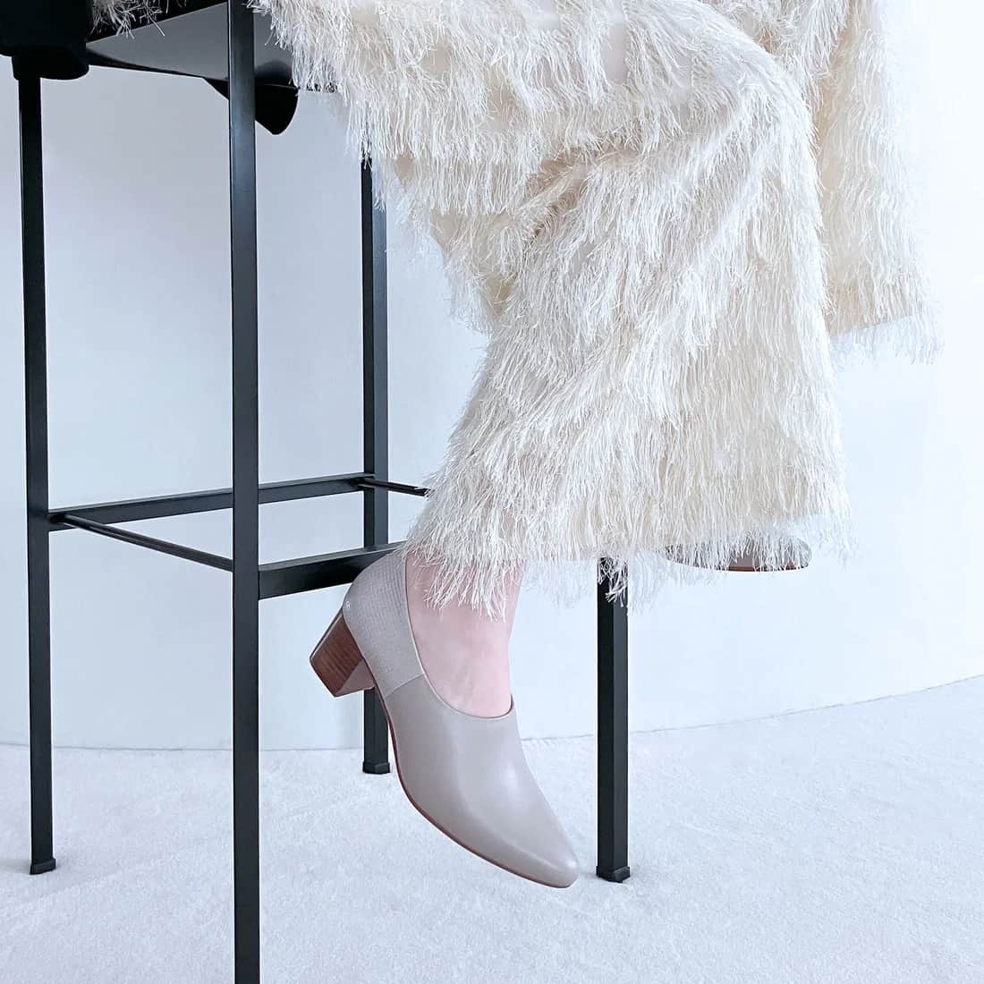 本革サイドスリットエラスティックブーティ(グレージュコンビ)