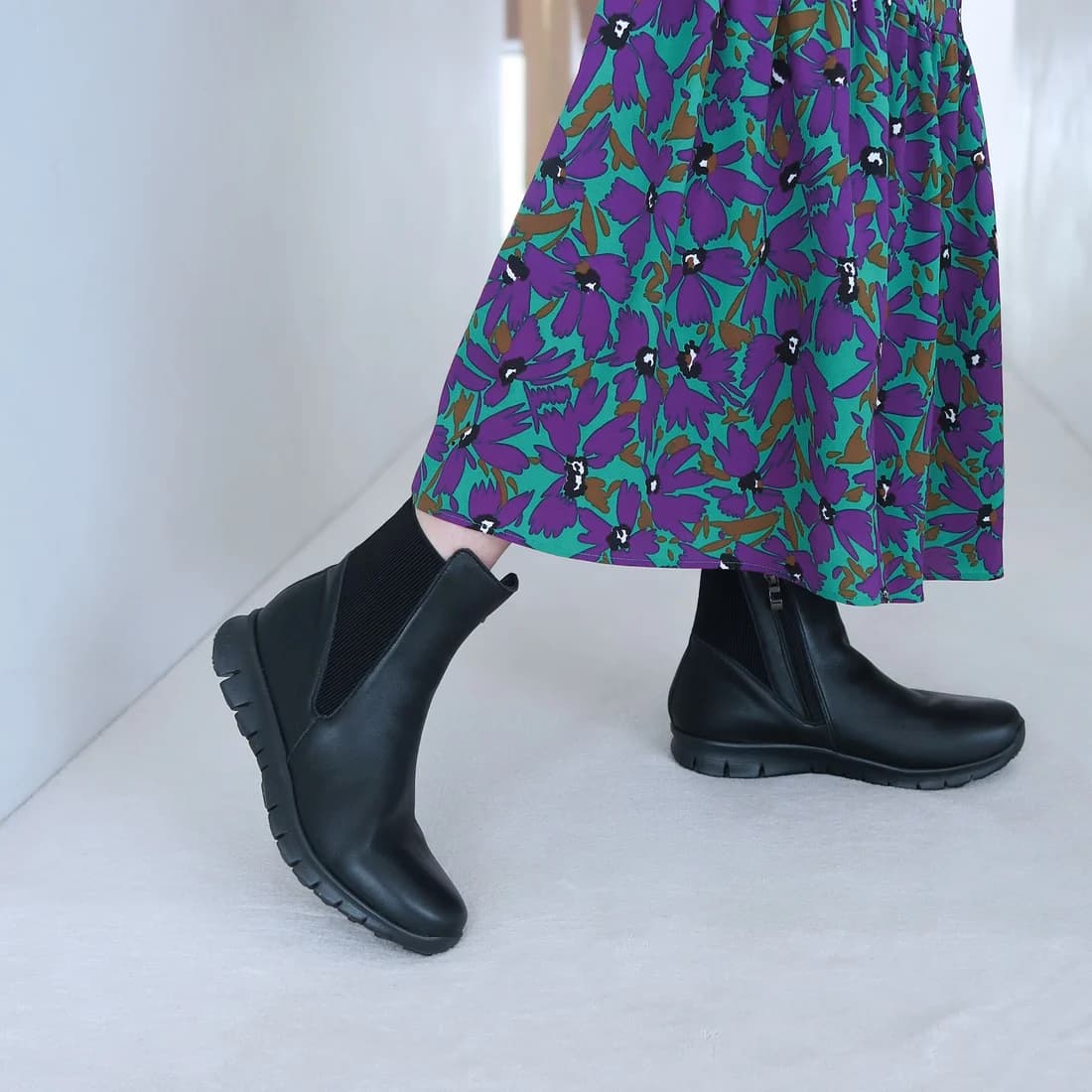 本革サイドリブジップショートブーツ(ブラック)