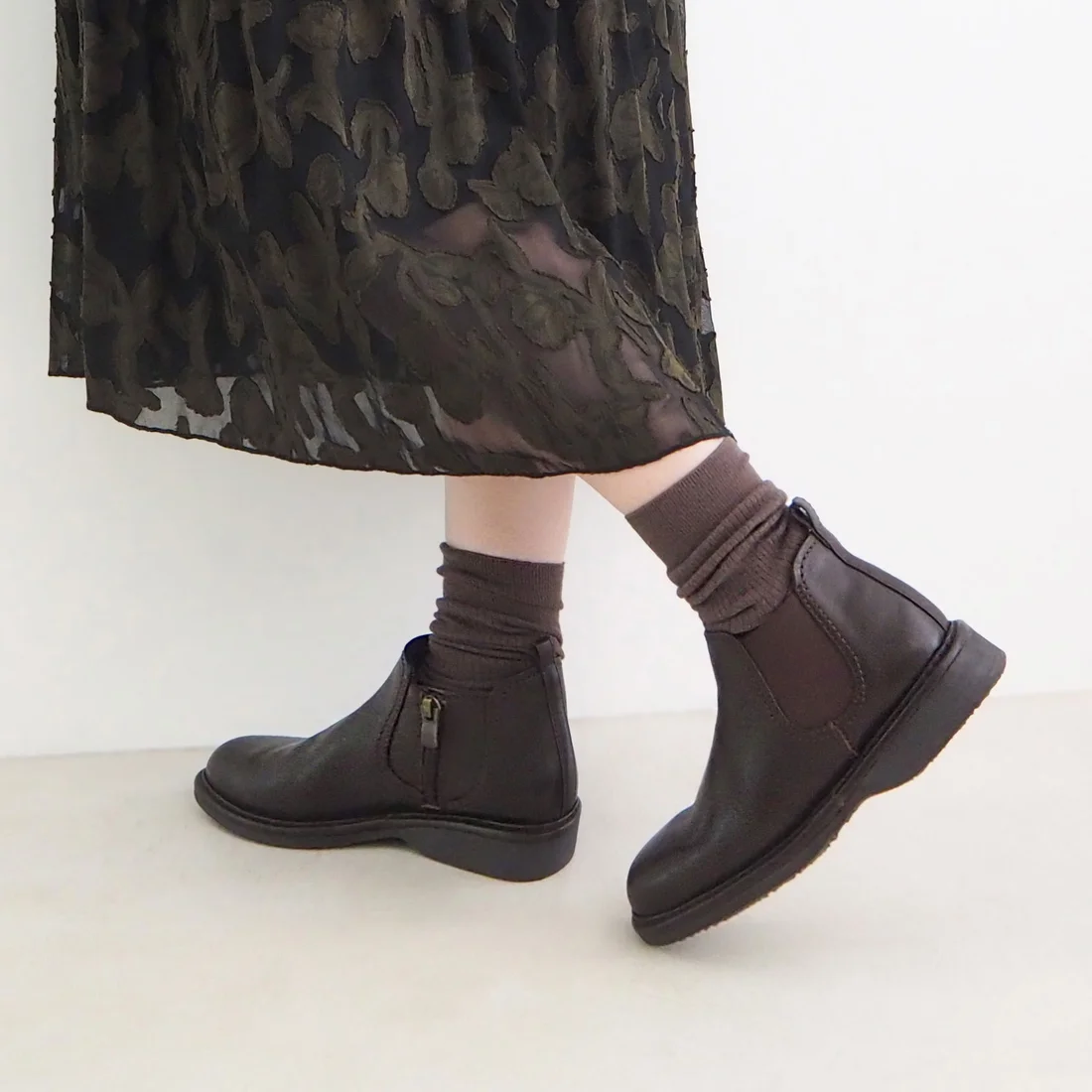 本革サイドゴアマイクロショートブーツシューズ(ダークブラウン)