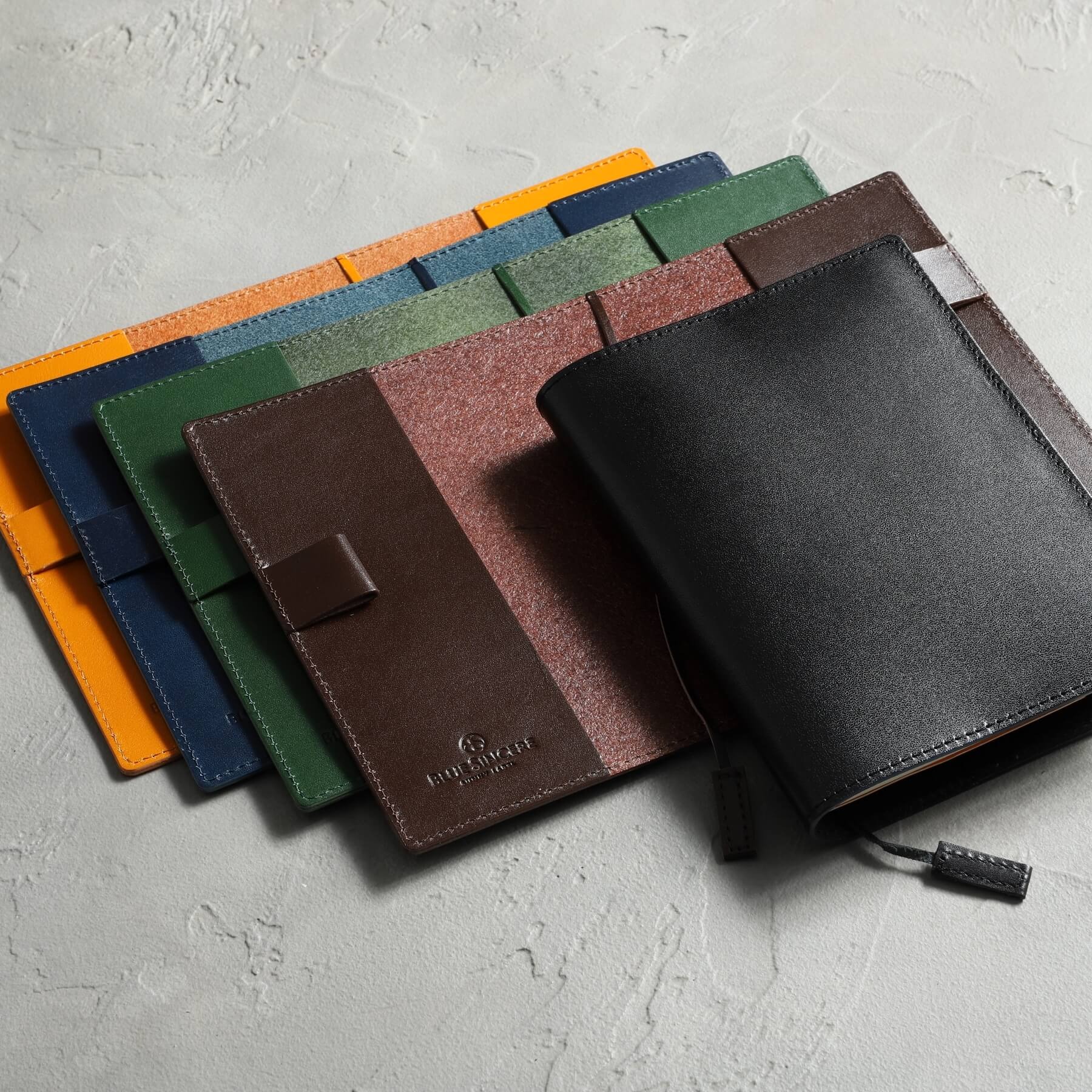 レザーブックカバー/INC5