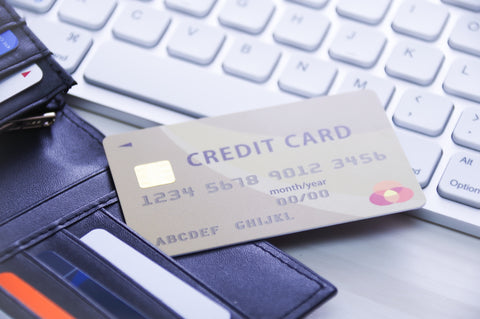 スキミング対策|スキミングの手法を理解して金融情報を守ろう