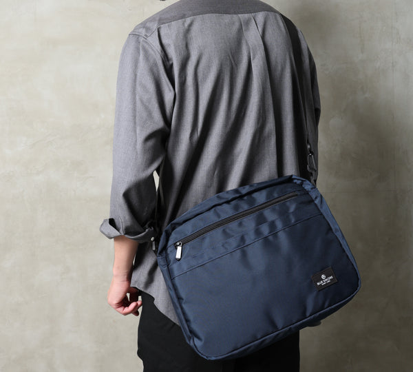 おしゃれに持てる「大容量」｜軽量撥水大容量フラップレスショルダーバッグ/SHB11-big