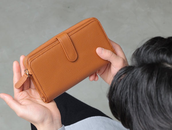 家計管理もビジネスもこれ一つ|おしゃれな仕分け上手が選ぶ「本革大容量長財布/SW7」
