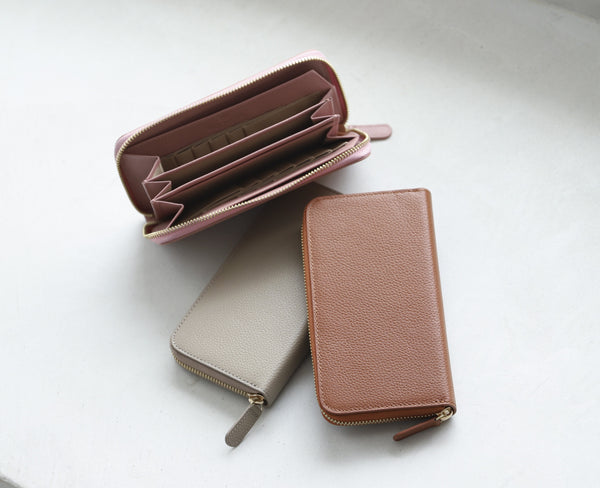 モダンでスマートな財布選び!2025年メンズ本革財布のトレンドカラー