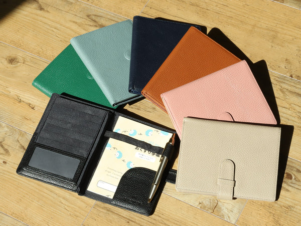 母の日に贈る、上質なプレゼント「本革カバー/KT1」使うたび、気持ちが伝わる贈り物