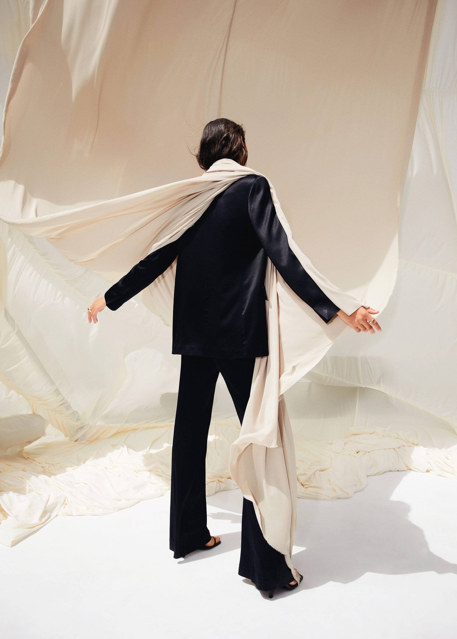 MANGO - IN THE SPOTLIGHT