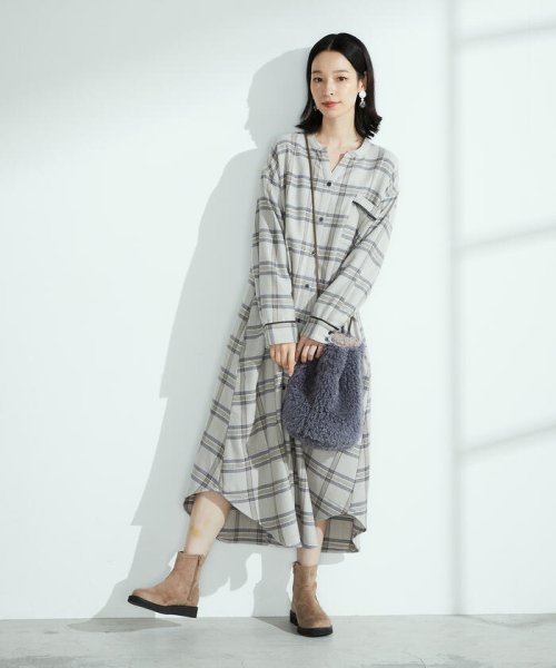 コムサイズム シャツワンピースのおすすめコーディネート