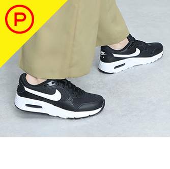 スニーカー