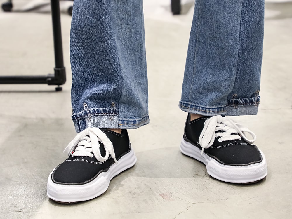 メゾン ミハラヤスヒロ 2024SS - 繊細なディテールでリメイクされたTシャツ - A02FW704-black-Classic(ベイカー キャンバス ローカット スニーカー Black) - 3-007