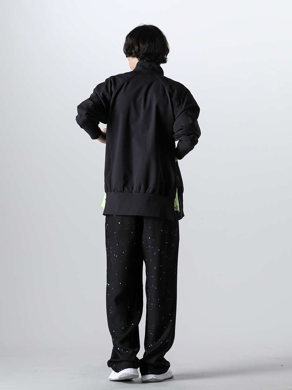 Maison MIHARA YASUHIRO -  24SS styling - Works of originality - RW-618 - Line Trackjacket - RW-631-Lime - Dolman-T Lime - IH-24SS-P033-DMF-Black - One Tuck Trousers Black - A10FW720-White - WAYNE Original sole Canvas Low-cut sneakers White White 1-003