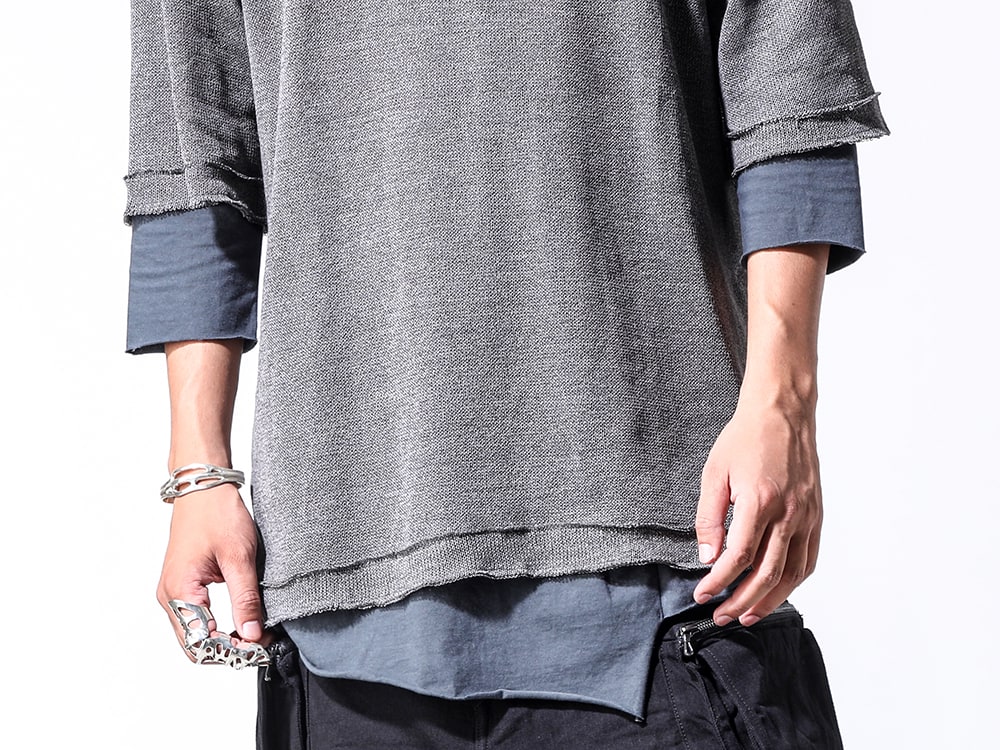 D.HYGEN / JULIUS 2024-25AW - D.HYGEN Layered T-shirt for comfortable wear with washi paper and rayon knit - ST101-1124S(Washi x Rayon Knit Layered T-Shirt) 077ACU3 silver(fangophilia × JULIUS Wrist Cover Bangle SILVER) 077ACU2 silver(fangophilia × JULIUS Full Finger Ring SILVER) - 2-006