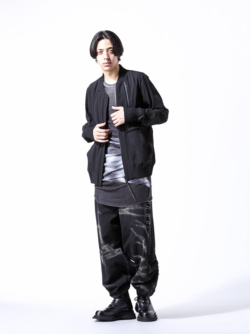 Julius / DHYGEN 2024-25AW Styling - Black Color Casual Coordinates - Deconstructed and reconstructed basic styles with an out-of-date world view - ST104-0724S(Salt-Shrunk Washed Dobby Border Bomber Jacket) 867CUM8-P(Printed Rayon Stretch Rib Short Sleeve T-shirt) 867PAM8-D black(10oz Denim Bleach Wide Pants Black) 867FWM2(Cow Skin Lace Up Boots) - 1-001