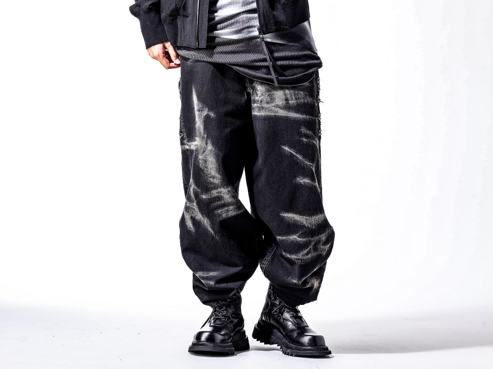 Julius 2024-25AW - Combat Boots to match with Damaged Bleach Wide Pants - 867PAM8-D black(10oz Denim Bleach Wide Pants Black) 867FWM2(Cow Skin Lace Up Boots) - 3-001