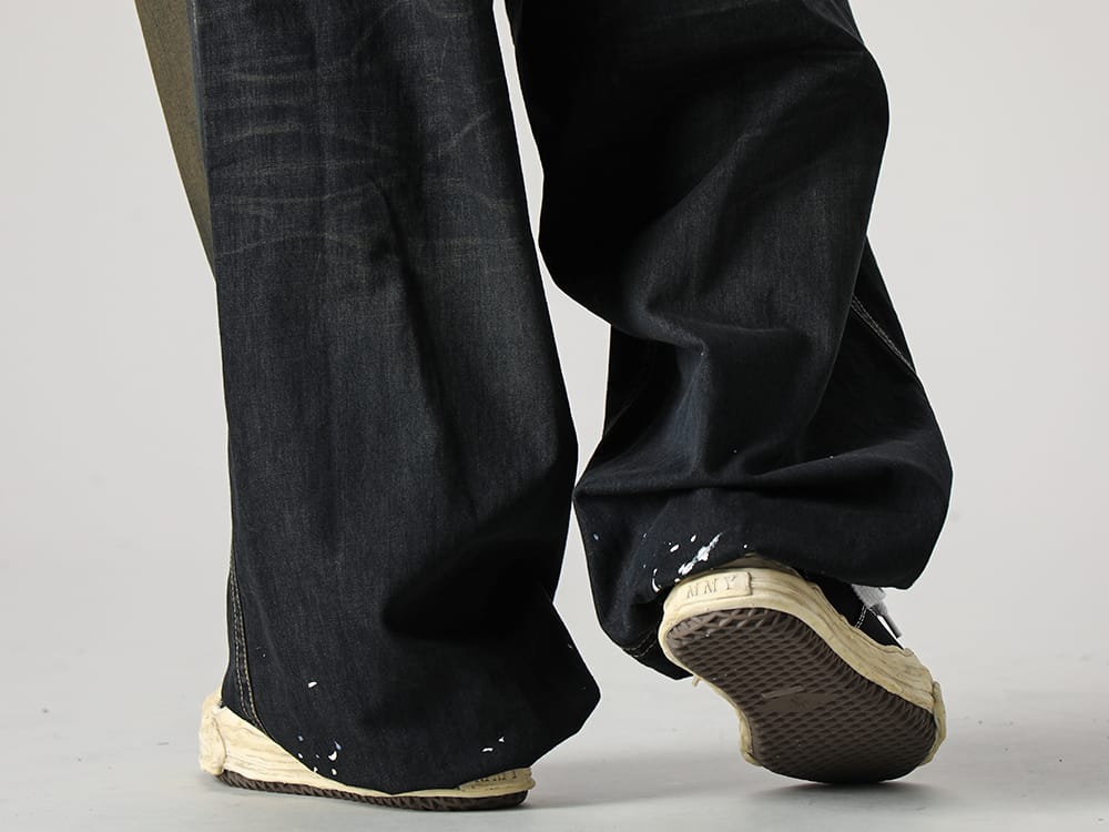 Maison MIHARA YASUHIRO - メゾン ミハラヤスヒロ - 24-25AW - 絶大な人気を誇るブランドのデニムパンツと王道スニーカー - A13FW733 black - HANK / original sole garment dyed canvas Low-Top sneaker 3-006