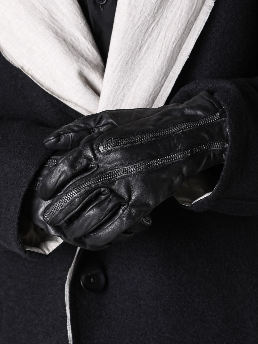 Nude Masahiko Maruyama. 2024-25AW - The third delivery from the nude:masahiko maruyama 2024-25AW collection has arrived! Now on available both in-store and online! - NU-1702-DH(nude:masahiko maruyama x D.HYGEN Collaboration Multi Zip Leather Glove) - 1-007