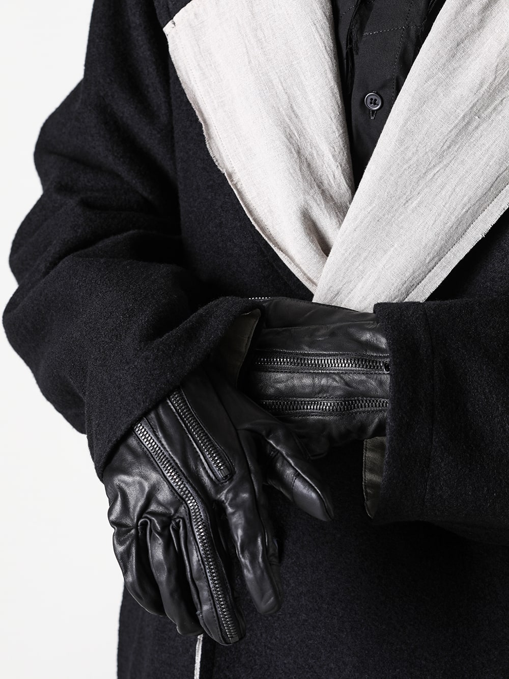 Nude Masahiko Maruyama. 2024-25AW - The third delivery from the nude:masahiko maruyama 2024-25AW collection has arrived! Now on available both in-store and online! - NU-1702-DH(nude:masahiko maruyama x D.HYGEN Collaboration Multi Zip Leather Glove) - 1-008