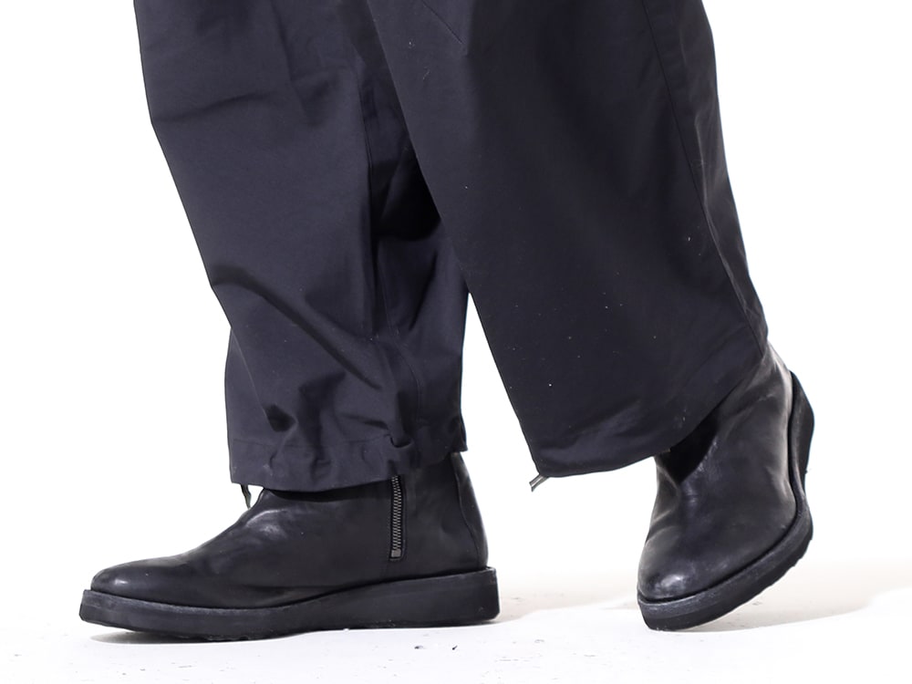 デヴォア 2024-25AW - サイドポケットにメタルジッパーを追加したカーゴトラウザー - FWI-VMDB black(incarnation × DEVOA Boots Horse Leather Garment Dyed Black) - 3-006
