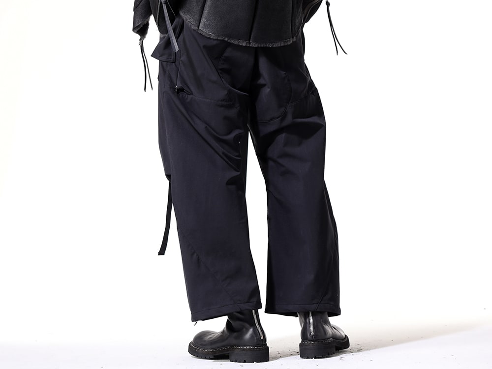 アクロニウム 2024-25AW - 洗練されたパターンメイクによるワイドパンツの完成系 - P46A-DS(Schoeller Dryskin Ultrawide Trouser) - 3-004