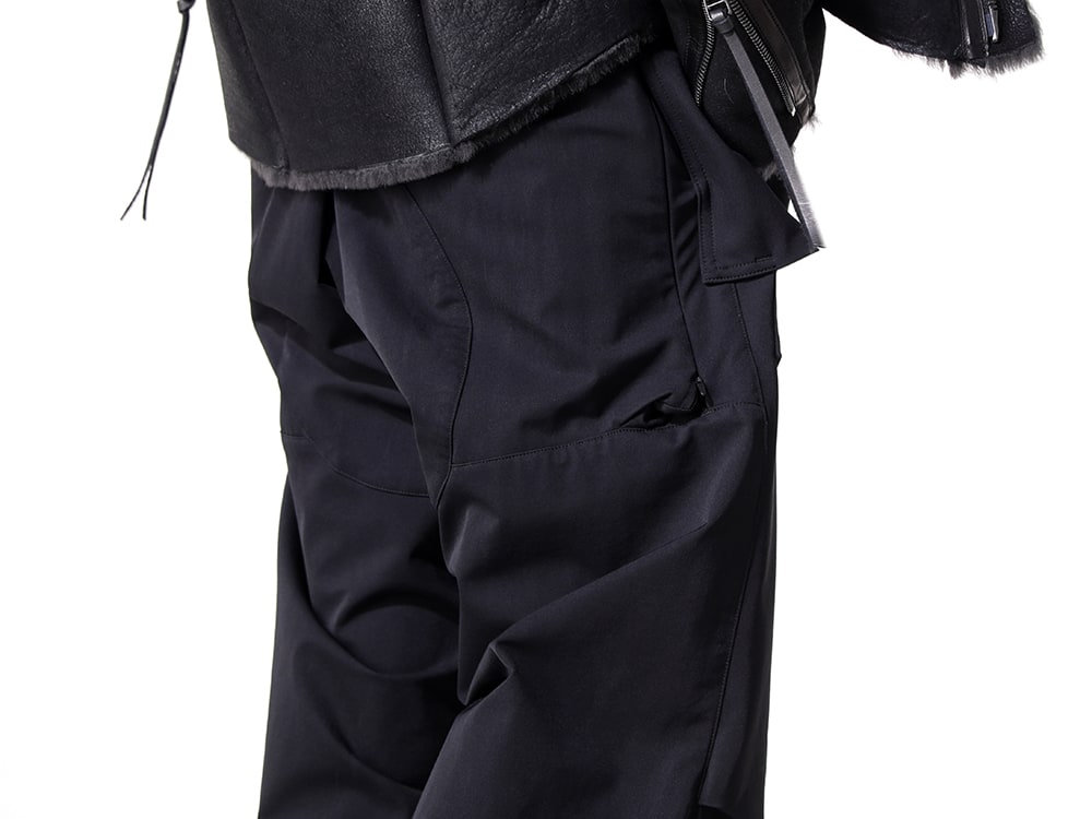アクロニウム 2024-25AW - 洗練されたパターンメイクによるワイドパンツの完成系 - P46A-DS(Schoeller Dryskin Ultrawide Trouser) - 3-007
