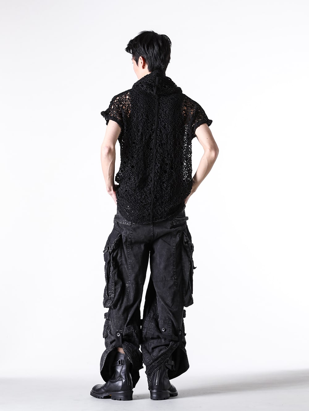 JULIUS 2025SS styling - Multi-Pocket Wide Cargo Pants with Appealing Color Variations in Black and Ash Black - 897PAM11-GR (Cotton Nylon Twill Multi Pocket Wide Cargo Pants ASH BLACK) - 8-002