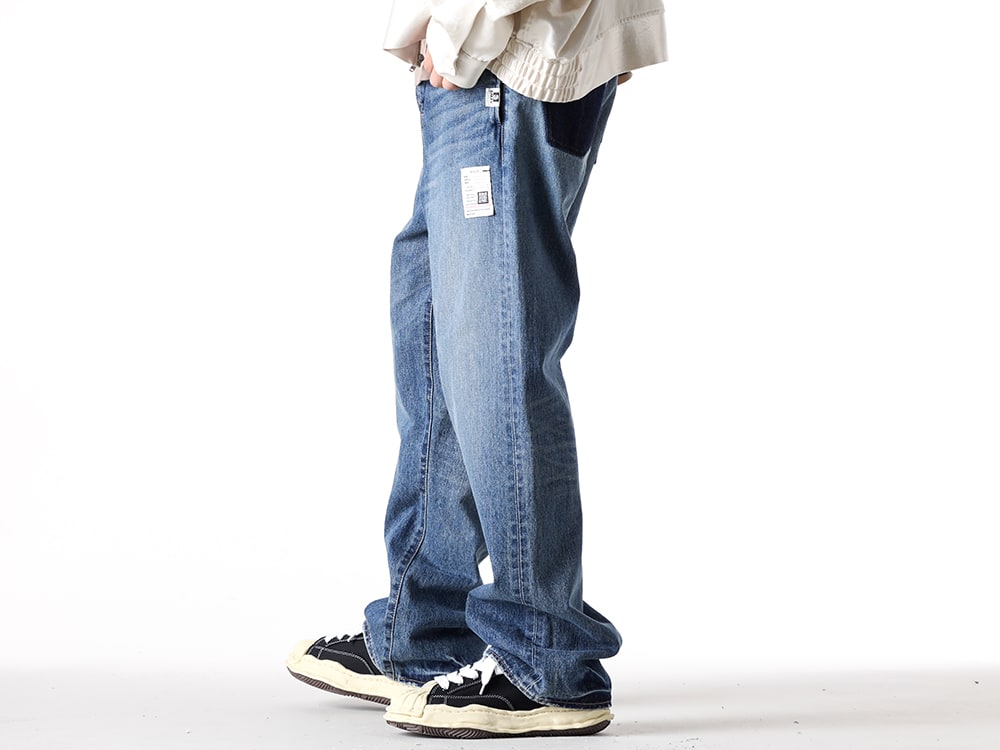 Maison MIHARA YASUHIRO 2025SS - Easy Waist Jeans with a Unique Back Pocket Design - J14PT122 indigo(WAIST EASY JEANS Indigo) A09FW732 black(BLAKEY Original Sole Canvas Low Cut Sneaker Vintage like Sole Black) - 3-002