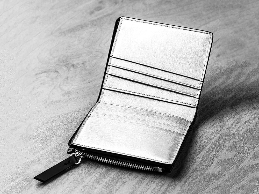 Maison Margiela 2025SS スタイリング - 手のひらに収まりの良いコンパクトサイズ - SA2UI0017 FLIP FLAP UPDATED - 15-002