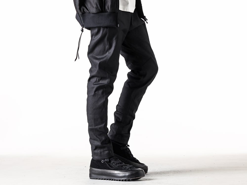 RIPVANWINKLE / the viridi-anne 2025SS - Solid Pants with a Distinctive Side Seam Line - RW-703 Black(Solid Pants Black) VI-3818-09(Sneakers) - 3-002