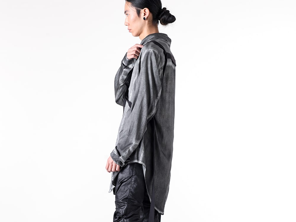 JULIUS 2025SS - High-Neck Shirt with an Elegant Sheen - 897SHM2 Ash Gray(Silk Satin Drape Neck Shirt Ash Gray) 897ACU14(Acryl Harness Strap) - 2-002