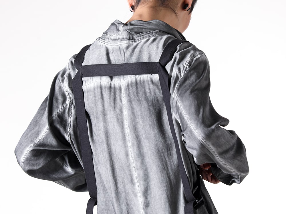 JULIUS 2025SS - High-Neck Shirt with an Elegant Sheen - 897SHM2 Ash Gray(Silk Satin Drape Neck Shirt Ash Gray) 897ACU14(Acryl Harness Strap) - 2-007