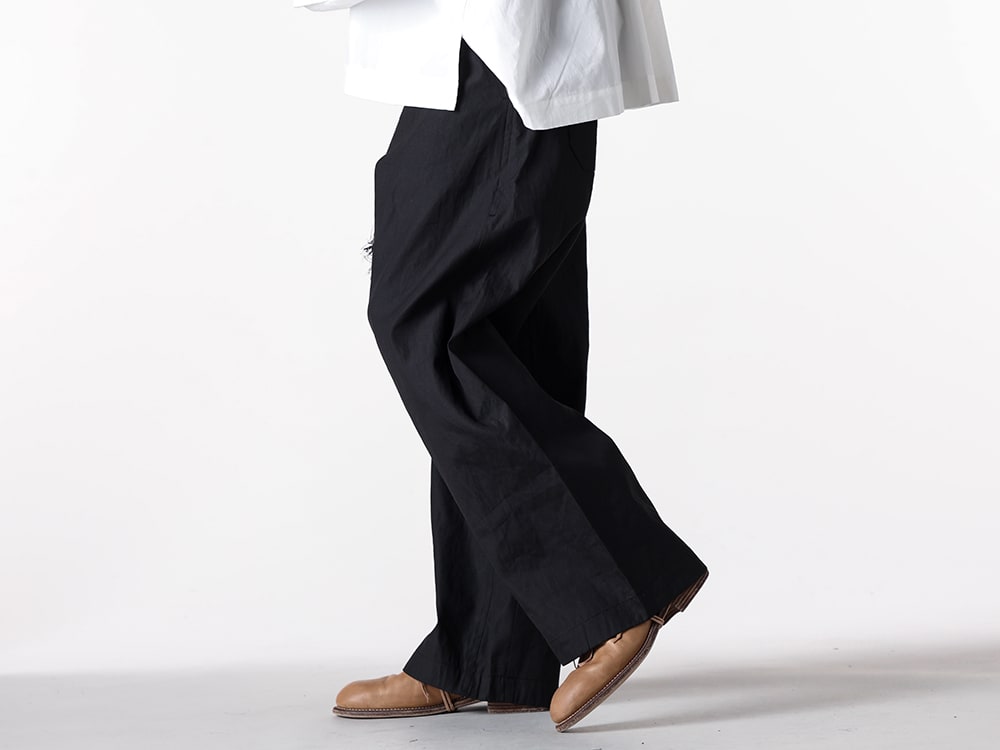 JAN-JAN VAN ESSCHE / GUIDI 2025SS - Six-Pocket Pants Inspired by Workwear - TROUSERS 84(Oversized 6-Pocket Workwear Style Trousers - Coated Cloth) BELT 3(Twisted Belt Dark) 992X beige-co166t(Derby Shoes：SEASONAL COLORS Beige) - 3-002