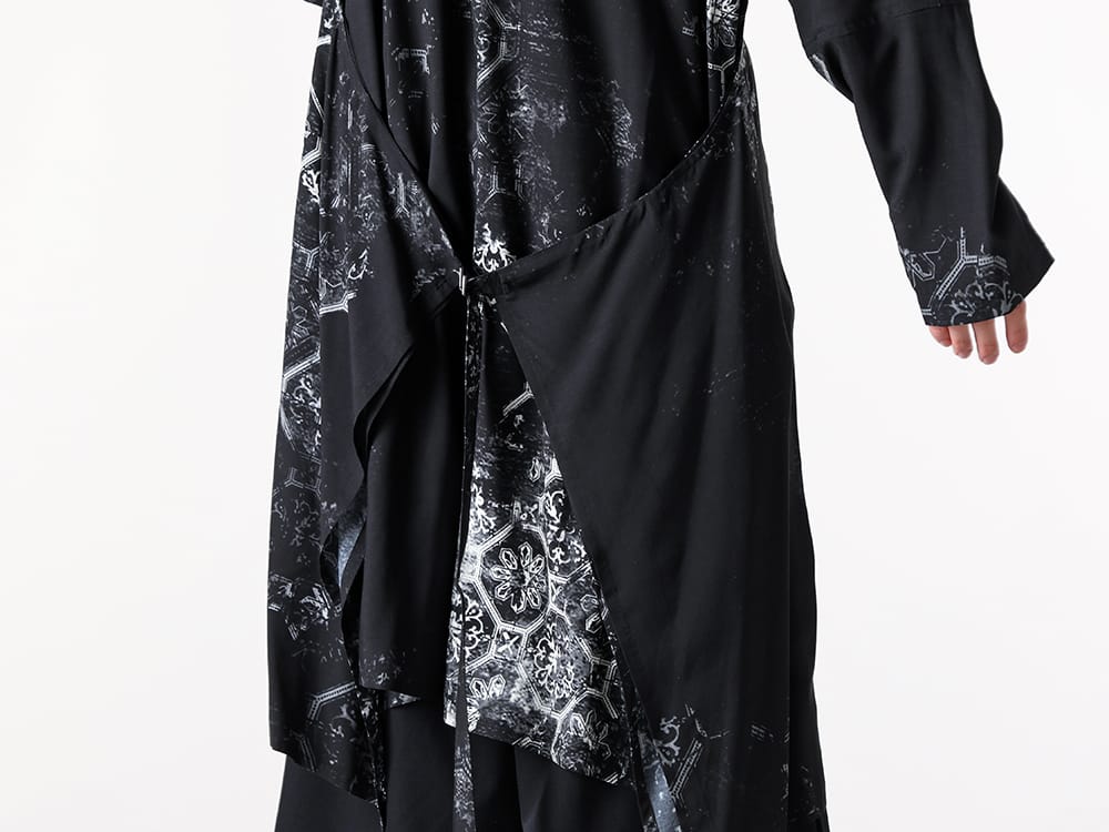 Ground Y - 2025SS  - Side-trimmed Dress (White) - Dresses with bold openings from the bottom of the sleeves to the armpits - GP-D05-201 white - Side-trimmed Dress 1-0015