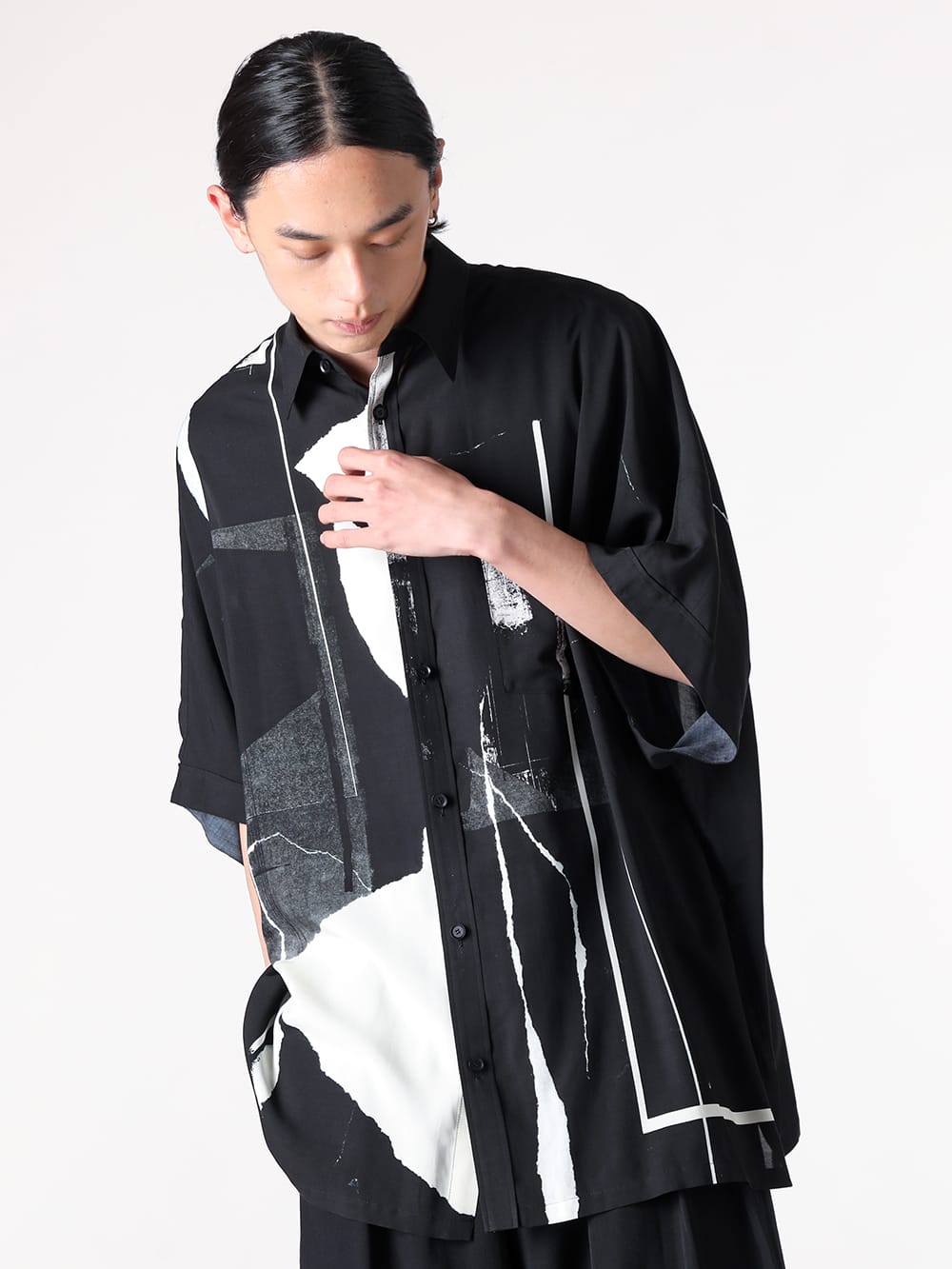 Ground Y - 2025SS - Front Dolman Short Sleeve Big Shirt ARTICLE (White) - Oversized short-sleeved dolman shirt - GP-B11-202 white - Front Dolman Short Sleeve Big Shirt ARTICLE 1-0021