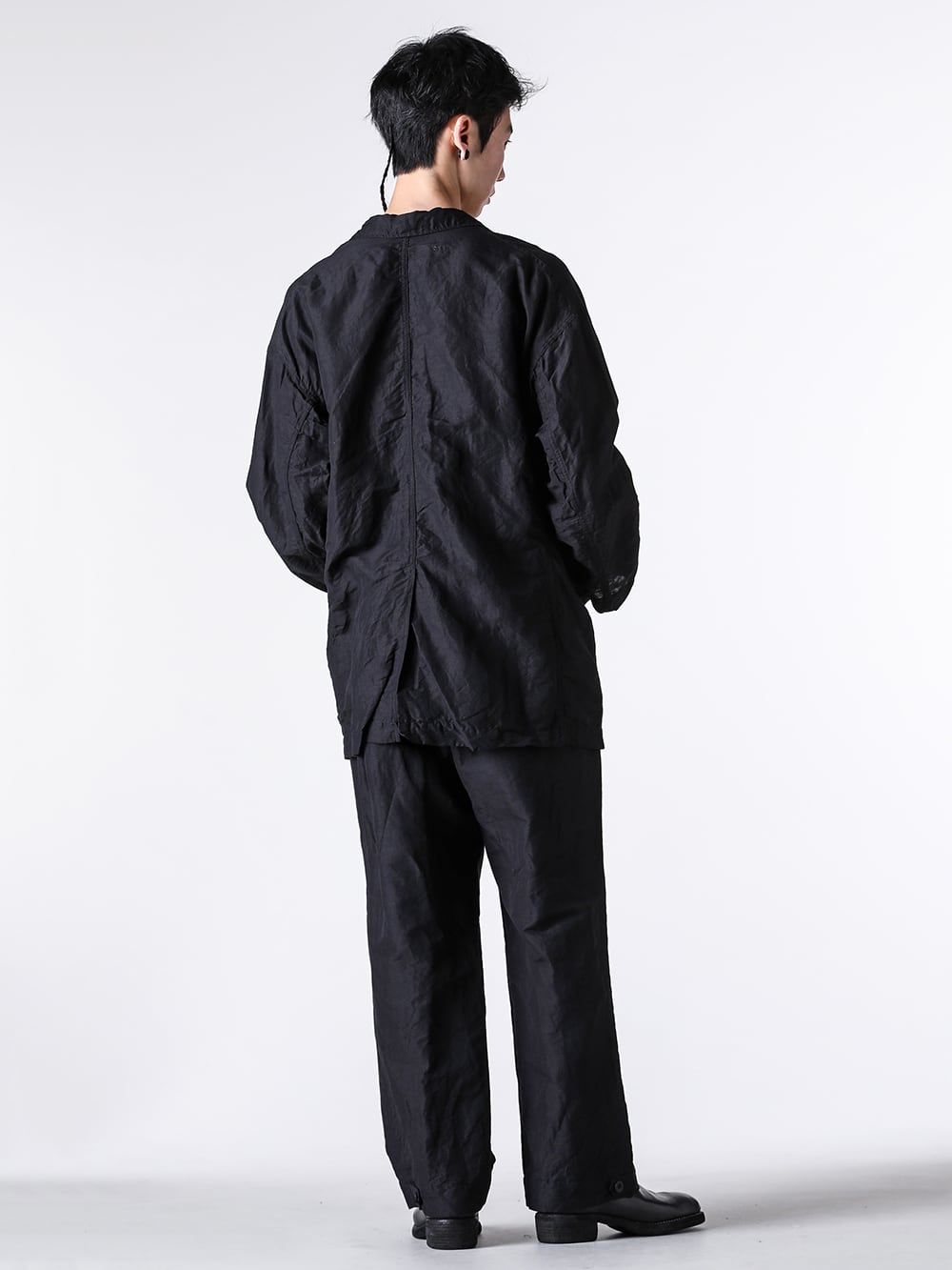 KLASICA - 25SS Styling - Vintage-Inspired Classic Set-Up Styling - 25S-CVA-D32 - Wide Body Cover All - 25S-TRS-D35 - Bias Tuck Strings Trousers - 788ZX - Back Zip Boots Double Sole Wide Model 1-003