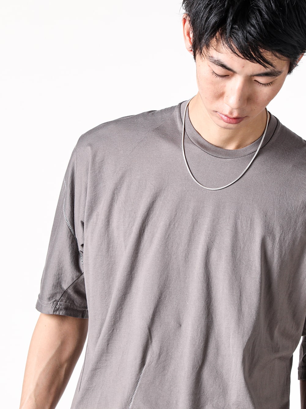 RIPVANWINKLE 25SS  - An original design with a form that cuts through the wind - Tornado-T RW-738 shark 2-002
