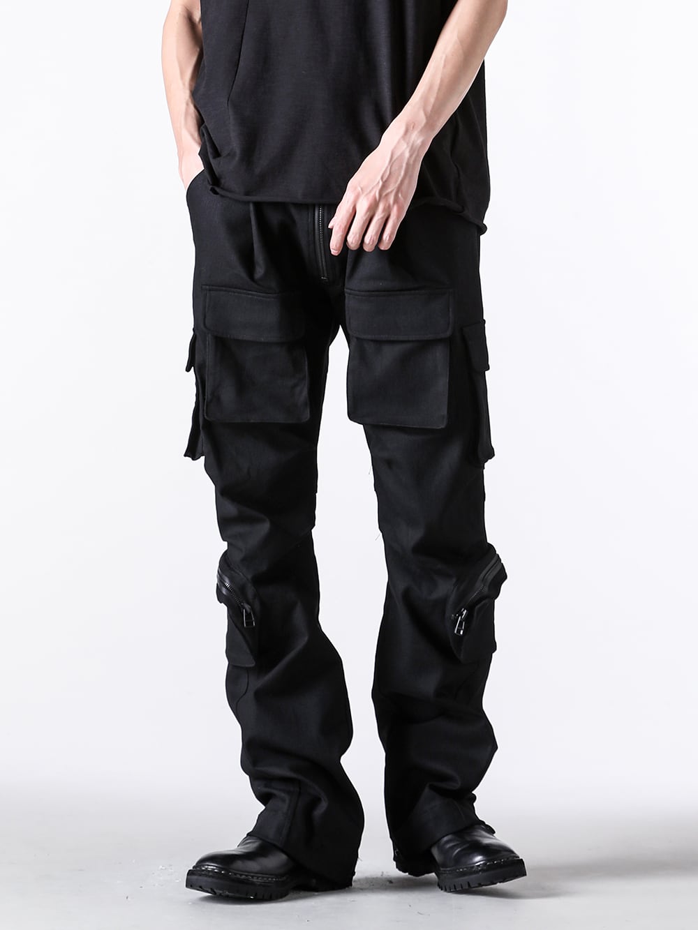 JUSTIN GALL - 25SS - Structural Approach Seen in the Details - JGALL_RAWTSS25-32 - STACKED CARGO SHIRT (Black) 1-009