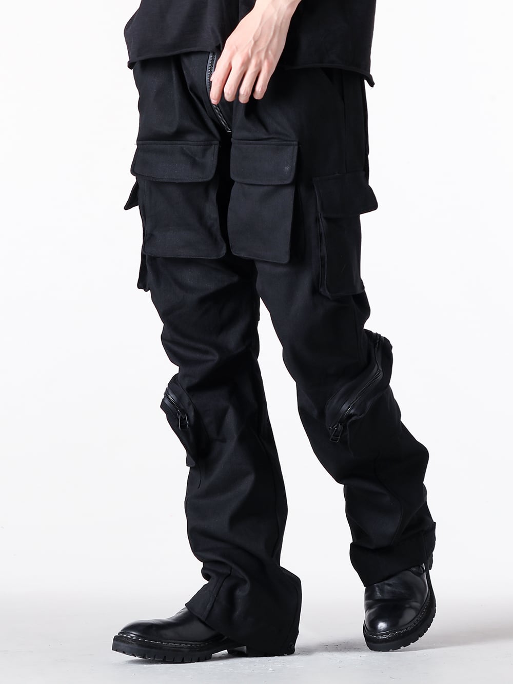 JUSTIN GALL - 25SS - Detailed Introduction and Styling of 5 Bottom Styles, Basic Specifications - JGALL_RAWTSS25-32 - STACKED CARGO SHIRT (Black) 1-023
