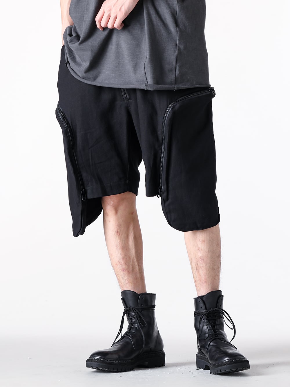 JUSTIN GALL - 25SS - Detailed Introduction and Styling of 5 Bottom Styles, Basic Specifications - JGALL_RAWTSS25-30 - CARGO FLOATER SHORTS (Black) 1-027