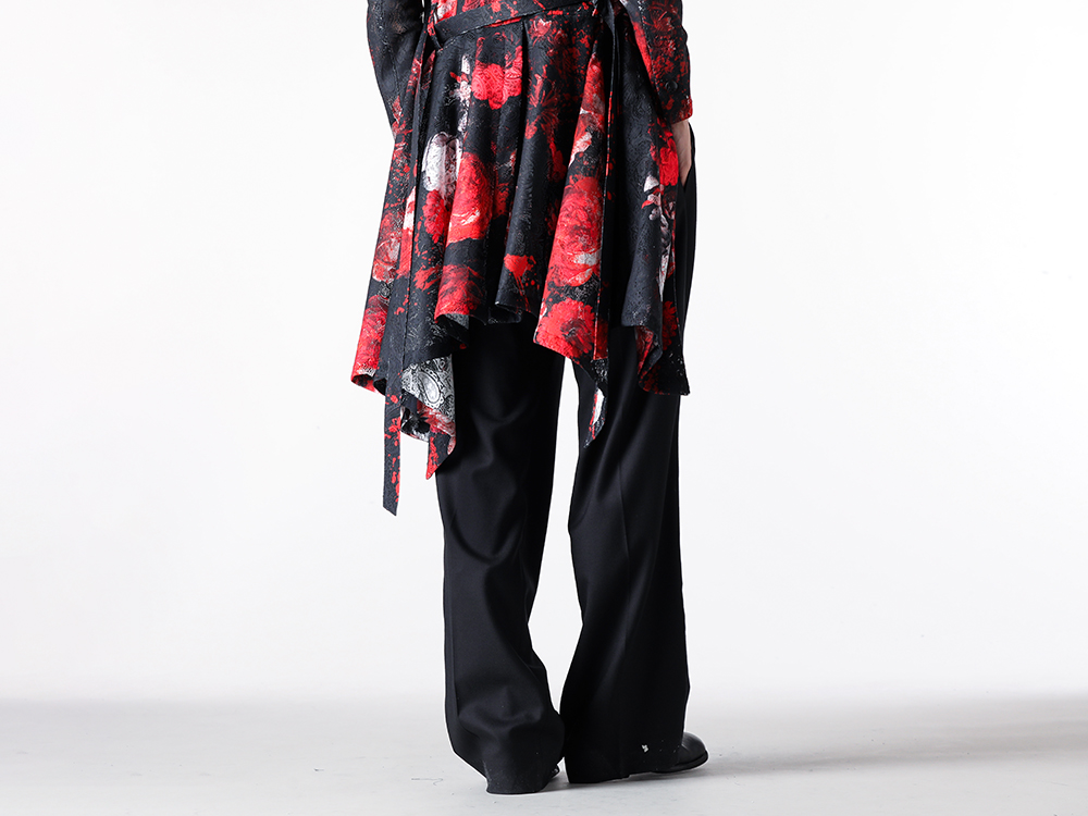 Detail of the 2-Tuck Wide Slacks