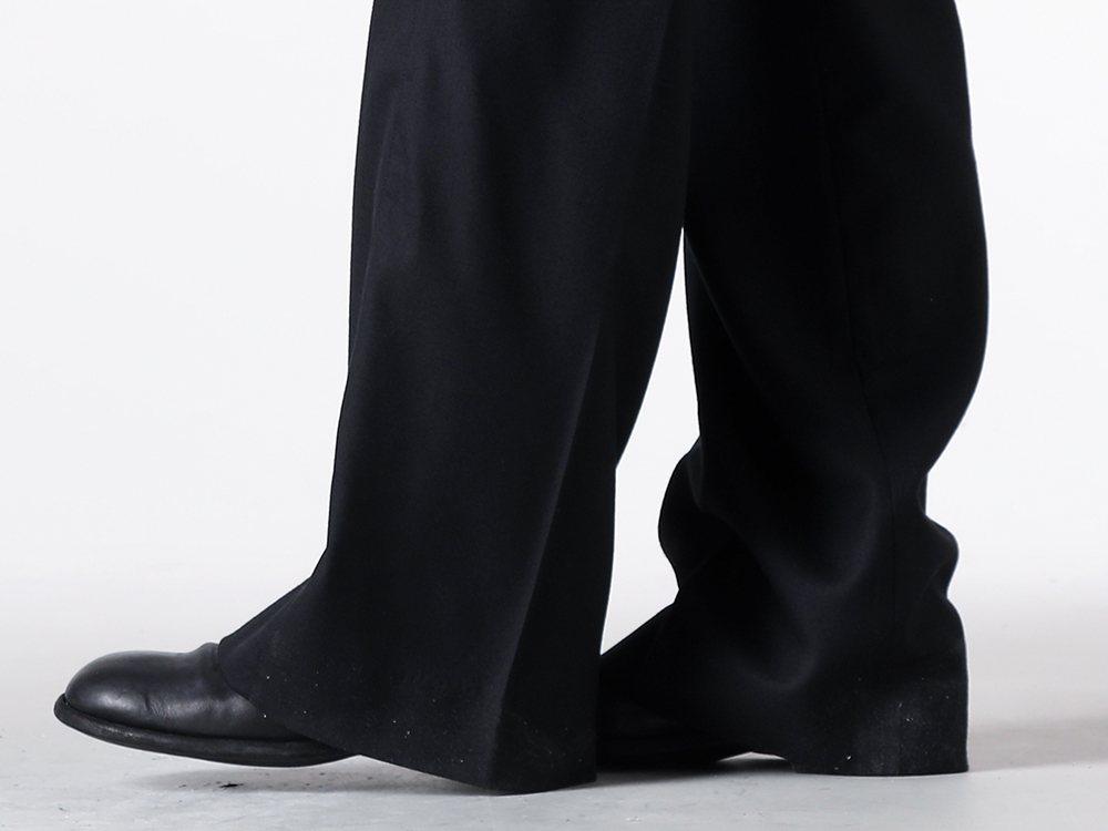 Silhouette of GUIDI Long Back Zip Boots