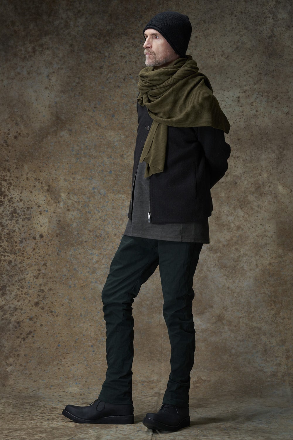 DEVOA25-26AW collection look 1-001