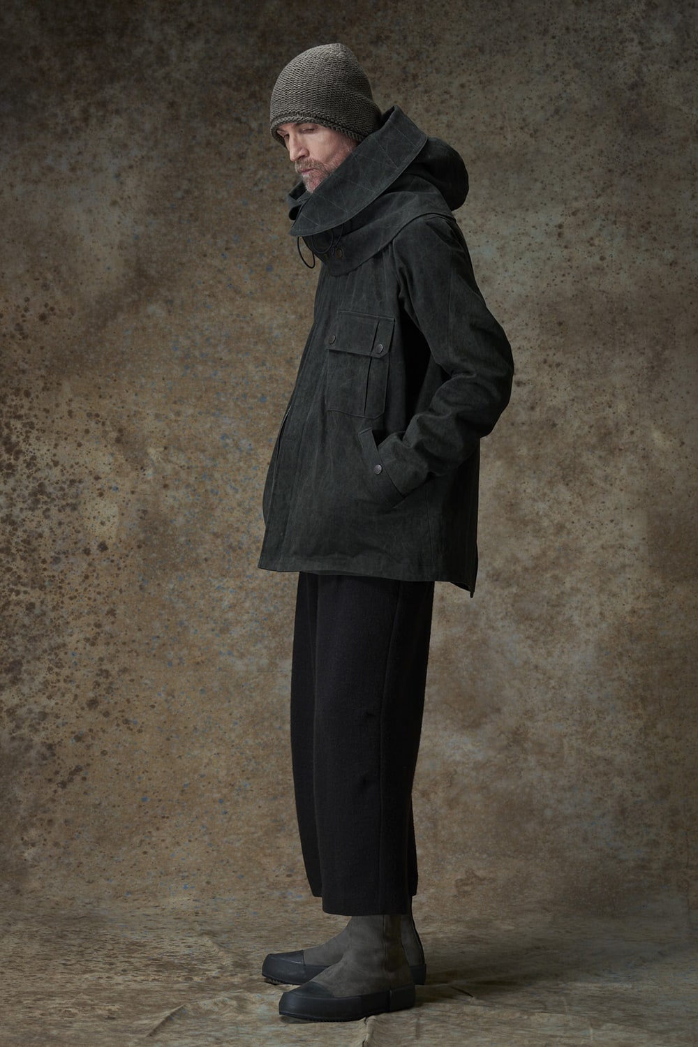 DEVOA25-26AW collection look 1-003