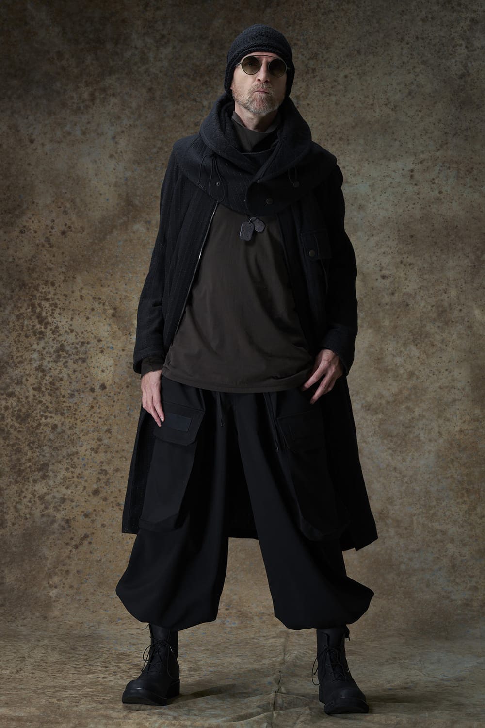 DEVOA25-26AW collection look 1-002