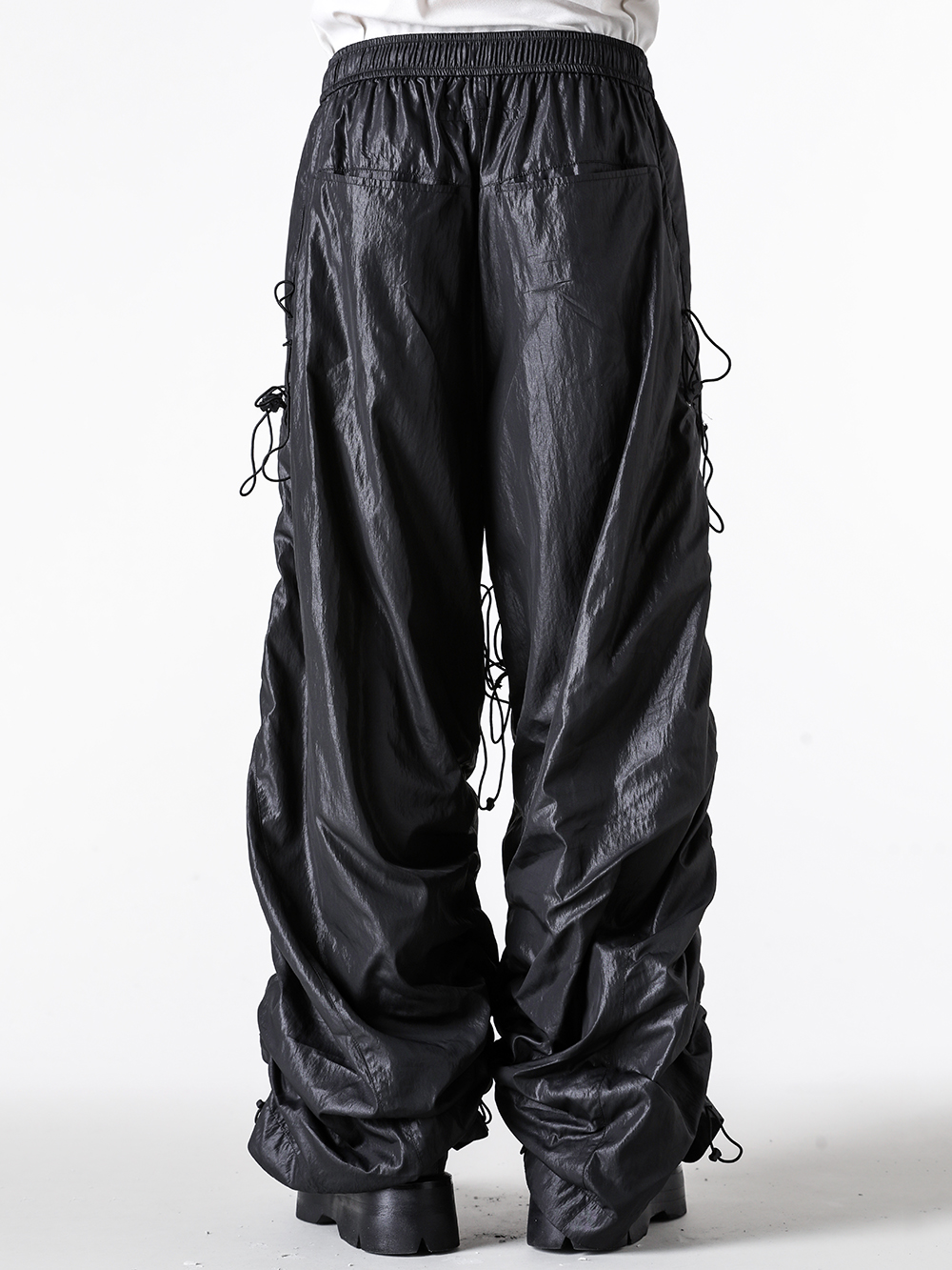 JULIUS - 25PF Styling - TROUSERS - 907PAM1 CUPRO TAFFETA TROUSERS 2-0013