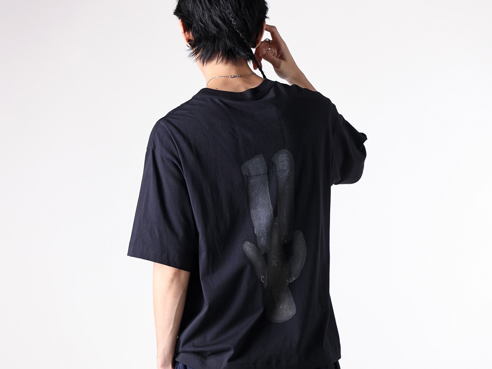 ZIGGY CHEN- 25PF - Tops - 0M2520204 - Digital Print T-shirt （04 Indigo Black） 1-008