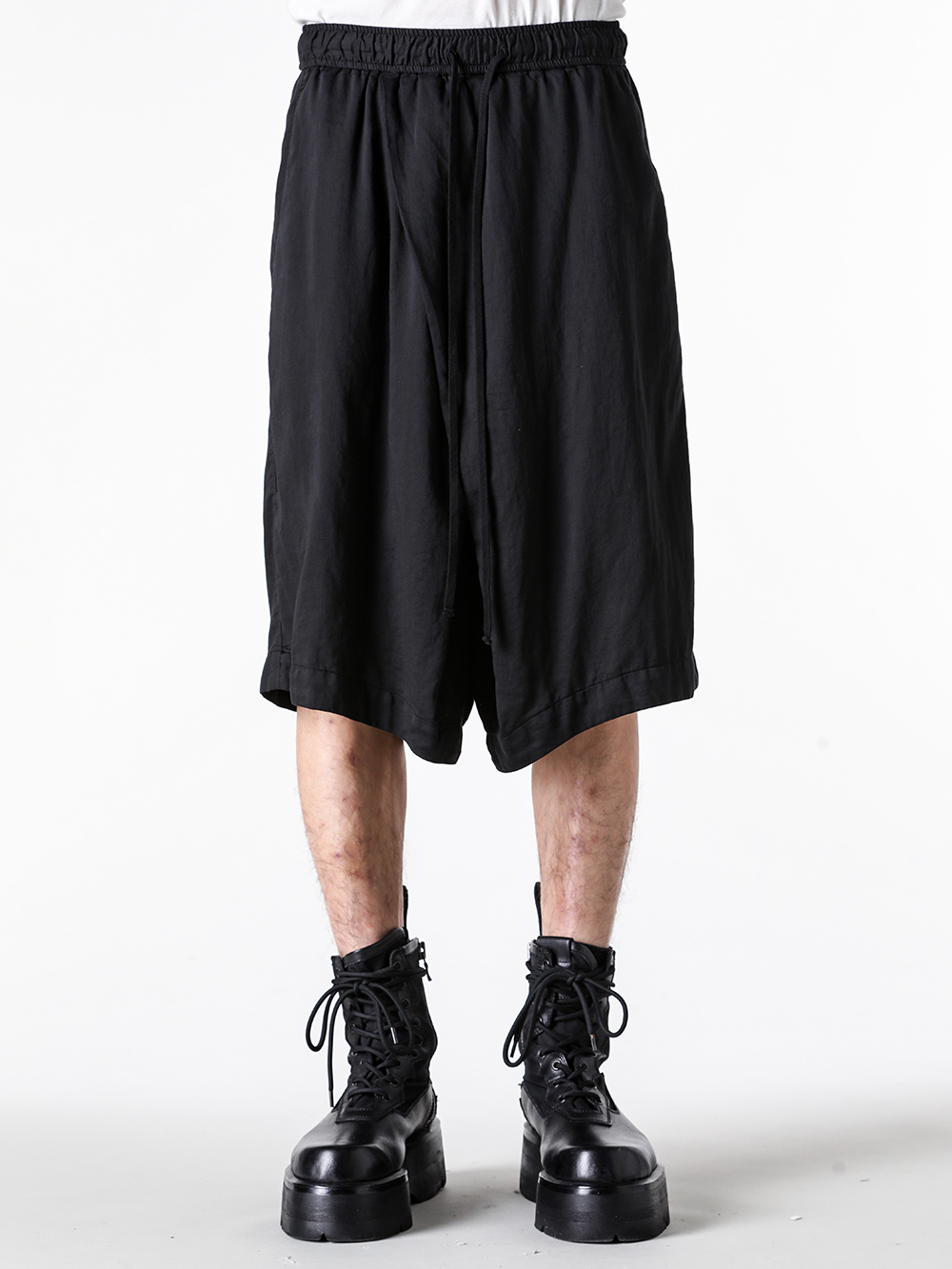 JULIUS - 25PF - TROUSERS - 907PAM8 COTTON/SILK SATIN SHORT PANTS 3-008