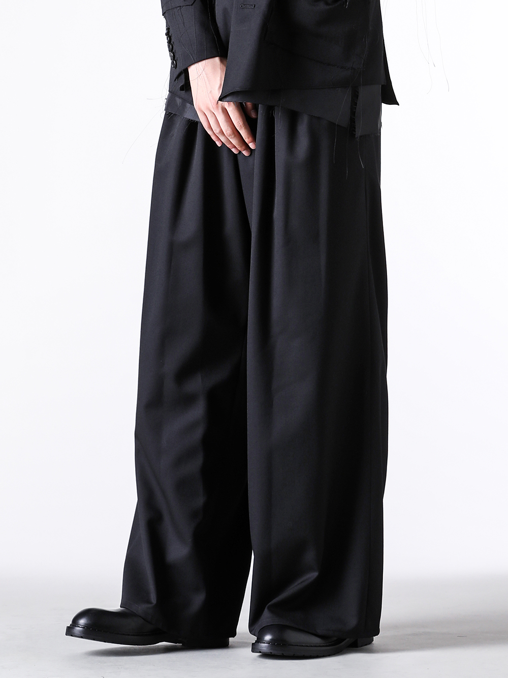 sulvam - 25AW - Pants - MW-P02-100 2 Tucked Wide Pants （Black） 5-0021