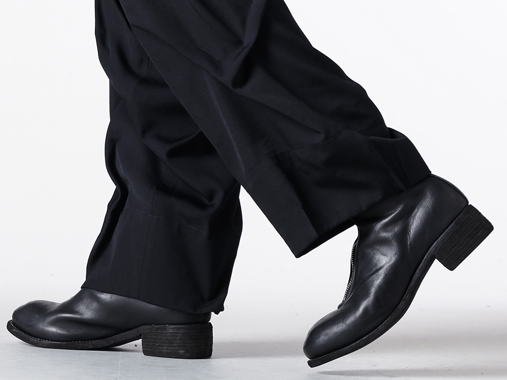 Yohji Yamamoto POUR HOMME - 25AW - Front-Zip Boots That Perfectly Complement the Pants with Outstanding Random Tuck Detailing - Wool gabardine random tack pants (HM-P02-100) - PL2 Long Front Zip Boots Double Sole (PL2) 2-006