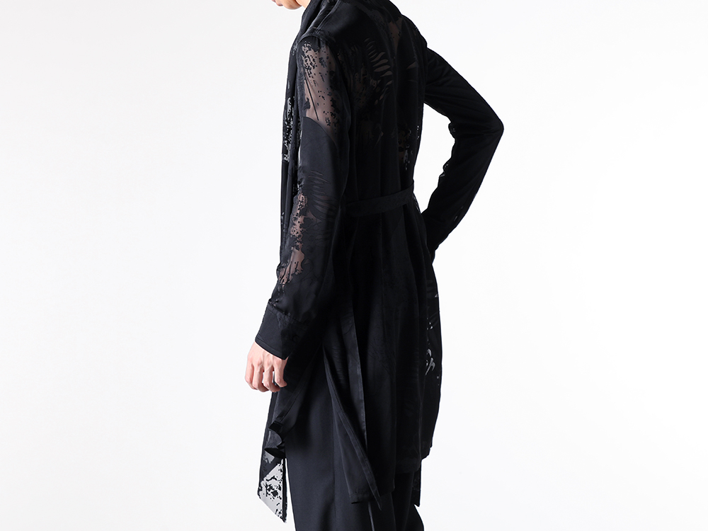 kiryuyrik - 25SS Styling - Stole-Style Front Shirt Paired with a Lace-Up Vest in a Palette of Jet Black and Vivid Crimson - Lace Up Vest (KT-HV14-901) - Stoal Shirt (KT-22SSHB21-903) 1-006