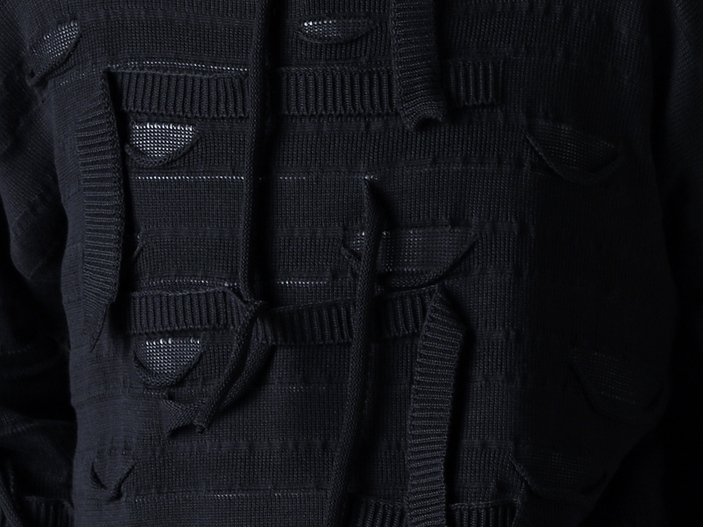 sulvam - 25AW Styling - Asymmetrical Shirt Based on an Avant-Garde Embellished Knit and a Classical Dress Shirt - MW-K02-810 Broken Knitwear - MW-B04-010 Tencel Besam Shirt 1-003