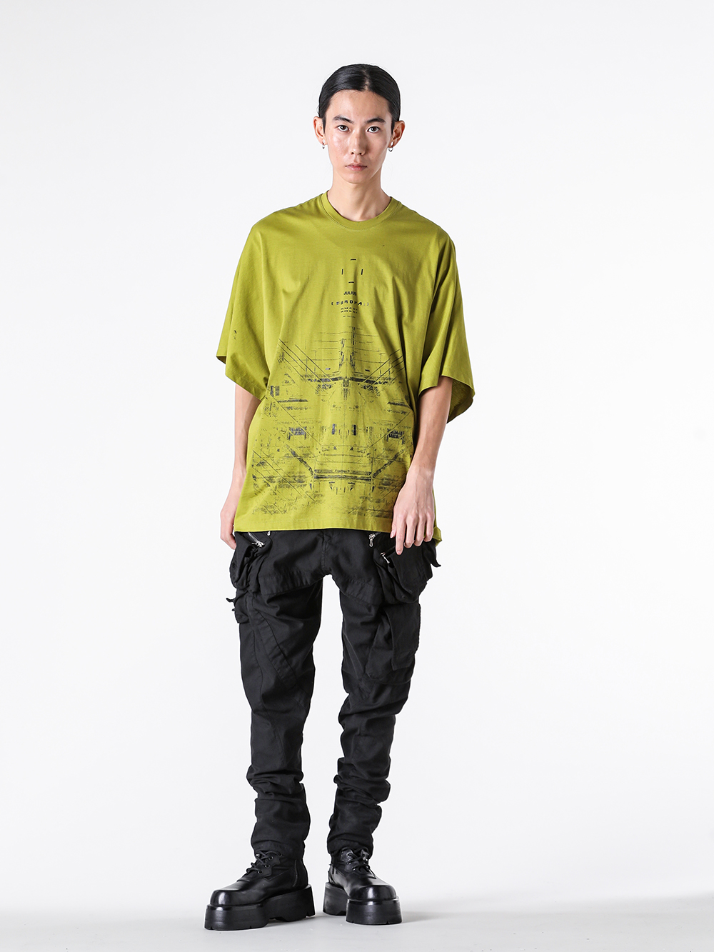 JULIUS - 25PF styling - JULIUS 2025PF Introduction of newly arrived product - 907PAM4-C COTTON SATIN BACK TROUSERS 1-0012